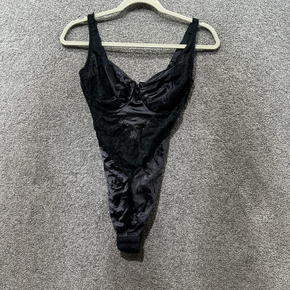 Bali Vtg 1994 Black Lace Satin Underwire Bodysuit Teddy 36D High Cut Romantic